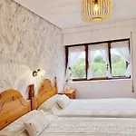 Cosma House Guest house