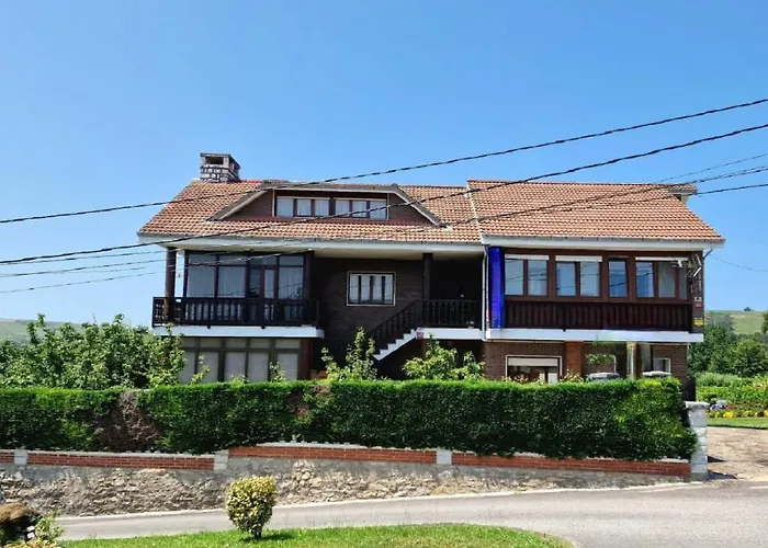 Cosma House Hinojedo