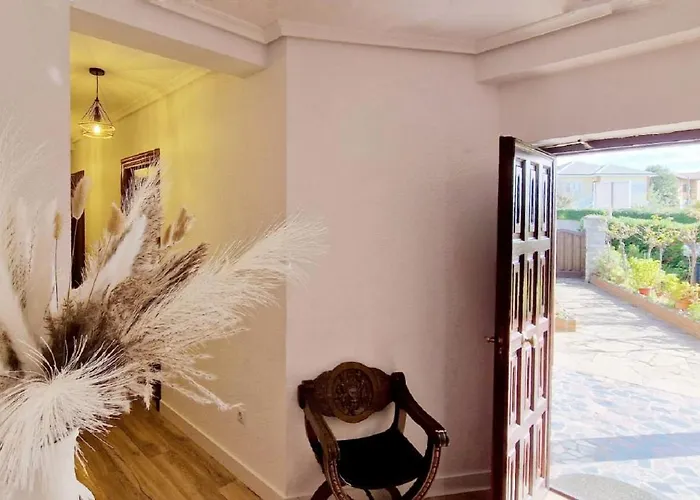 Pensión Cosma House Hinojedo