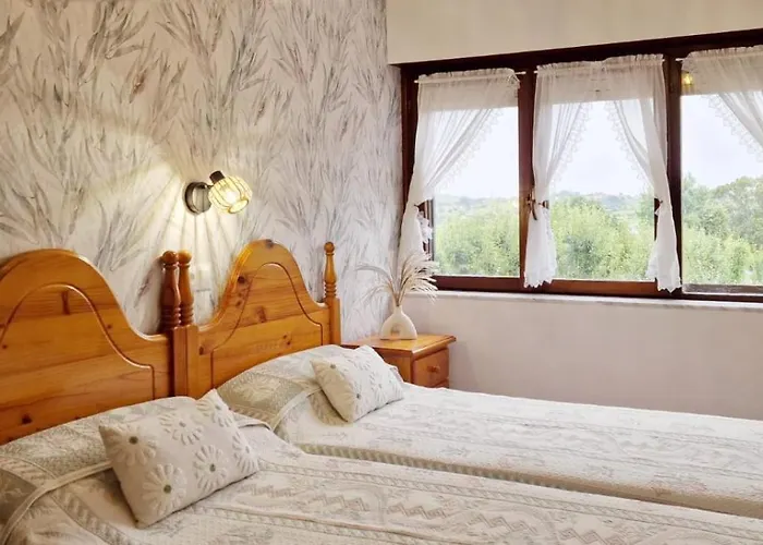 Cosma House Guest house Hinojedo