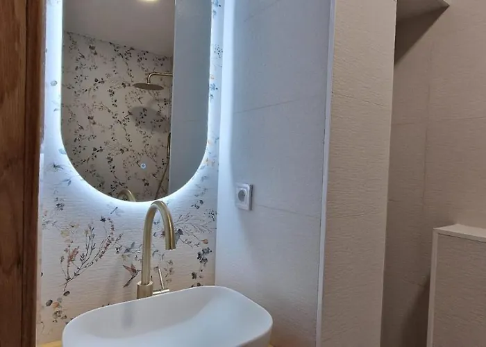 Guest house Cosma House Hinojedo